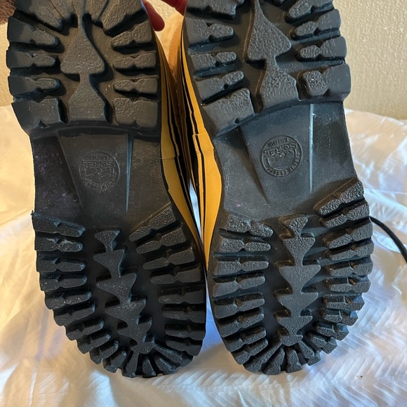 Sorel Caribou Boots - Picture 11 of 13